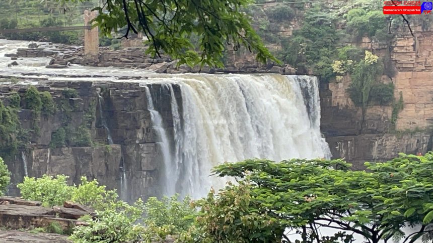 ಧುಮ್ಮಿಕ್ಕಿ ಹರಿಯುವ ಗೋಕಾಕ ಜಲಪಾತದ ನಯನ ಮನೋಹರ ದೃಶ್ಯ