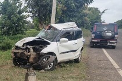 ಮರಕ್ಕೆ ಕಾರು ಡಿಕ್ಕಿ: ಇಬ್ಬರು ಯುವಕರ ಸಾವು