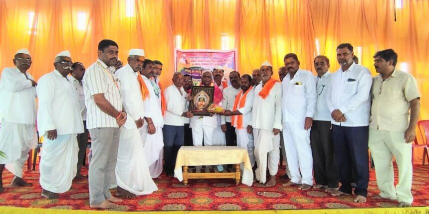 ಕಾಂಕ್ರೀಟ್‌ ರಸ್ತೆ ಹಾಗೂ ರೂ. 5 ಲಕ್ಷಗಳ ವೆಚ್ಚದಲ್ಲಿ ಸಮುದಾಯ ನಿರ್ಮಾಣ ಕಾಮಗಾರಿಗಳಿಗೆ ಭೂಮಿ ಪೂಜೆ ನೆರವೇರಿಸಿದ ಈರಣ್ಣ ಕಡಾಡಿ