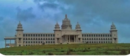 ಸುವರ್ಣಸೌಧ ಪಕ್ಕದಲ್ಲಿ ಆಡಳಿತ ಸೌಧ ನಿರ್ಮಿಸಿ