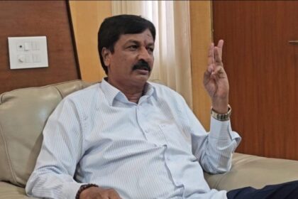 ಯತ್ನಾಳರನ್ನು ಸೇರಿಸಿಕೊಳ್ಳಿ-2028ರ ಚುನಾವಣೆಯಲ್ಲಿ ಸವದಿಯನ್ನು ಸೋಲಿಸುವುದೇ ಗುರಿ : ಜಾರಕಿಹೊಳಿ