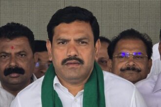 ಯಡಿಯೂರಪ್ಪ ಮಗನಾಗಿ ರೈತರ ಹೋರಾಟದಲ್ಲಿ ಬಾಗಿಯಾಗಿದ್ದೇನೆ: ವಿಜಯೇಂದ್ರ