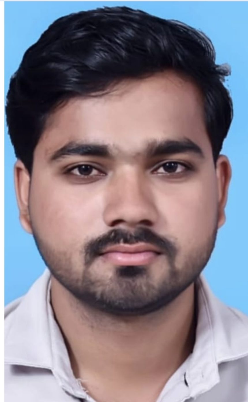 ವಿದ್ಯಾರ್ಥಿನಿಯ ಅಪಹರಿಸಿ ಪರಾರಿಯಾದ ಉಪನ್ಯಾಸಕ ವಿದ್ಯಾರ್ಥಿನಿಯ ಅಪಹರಿಸಿ ಪರಾರಿಯಾದ ಉಪನ್ಯಾಸಕ